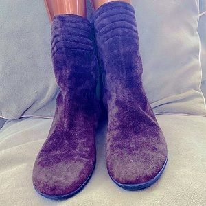 Hand Made Golo suede boots